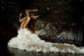Artemis Danza con la Traviata di Monica Casadei a ParmaDanza