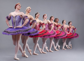 Applausi e ovazioni a Milano per la prima de Les Ballets Trockadero de Monte Carlo