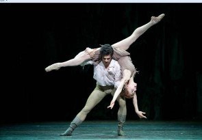 Federico Bonelli, il principal del Royal Ballet, unisce la grazia con l’abilità tecnica