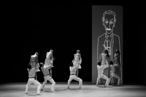 Il Corpo di ballo del San Carlo chiude il cartellone di Autunno Danza con il riuscito  Eduardo, Artefice magico di Francesco Nappa