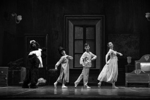 La Scuola di ballo del Teatro San Carlo in Peter Pan di Anna Razzi per la stagione educational del Massimo partenopeo