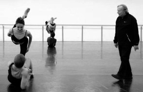 Il Corpo di ballo della Scala debutta in Cello Suites, celebre balletto di Heinz Spoerli