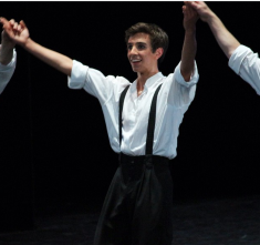 Francesco Mura entra nel Corpo di ballo dell’Opéra di Parigi: il sogno diventa realtà.