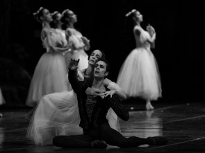 Al Teatro dell’Opera di Roma debutta la versione di Giselle di Patricia Ruanne con Amandine Albisson e Mathias Heymann. Tra i guest anche Claudio Coviello.