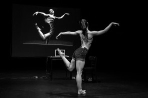 A Foggia il Balletto di Roma in Home Alone di Alessandro Sciarroni