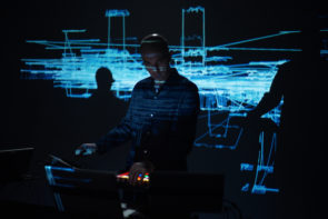 Ad Aosta Tdanse Festival chiude con gli inglesi Paul Carter e Alexandra Zierle, gli austriaci Hungry Sharks, il live degli Ozmotic e la performance corale del coreografo italiano ma con base a Bruxelles Marco Torrice