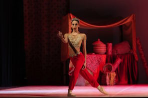 Il Balletto di Milano ne Le mille e una notte di Shéhérazade di Federico Mella e Alessandro Torrielli al Teatro Arcimboldi di Milano
