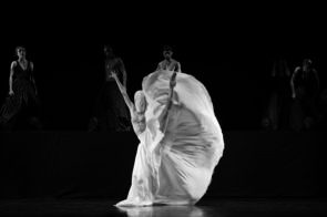 On line Sabrina Brazzo, Andrea Volpintesta e lo Jas Art Ballet in Ravel Project, con coreografie di Massimiliano Volpini, Giorgio Azzone e Francesco Ventriglia