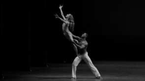 On line Ballo Della Regina di George Balanchine e After the Rain di Christopher Wheeldon con il New York City Ballet