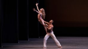 On line Ballo Della Regina di George Balanchine e After the Rain di Christopher Wheeldon con il New York City Ballet